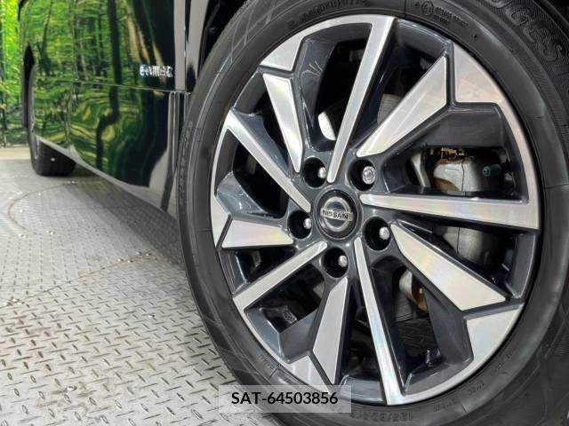 Nissan SERENA 2022-04 367754-14