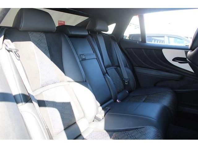 Lexus LS 2017-12 21163-15