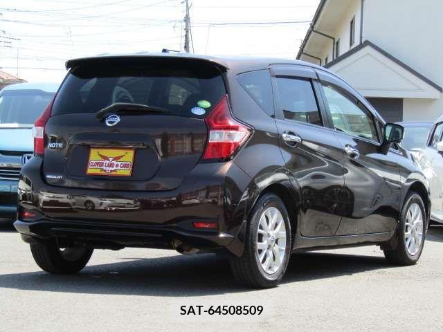 Nissan NOTE 2017-04 279918-6