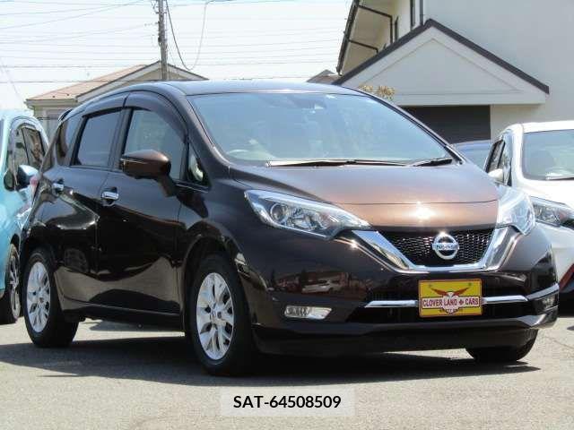 Nissan NOTE 2017-04 279918-5