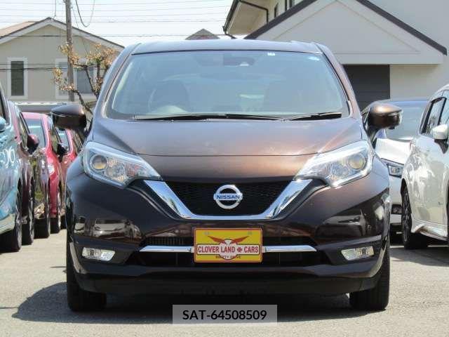 Nissan NOTE 2017-04 279918-1