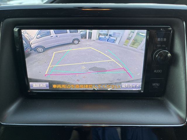 Toyota VOXY HYBRID 2015-03 185585-3