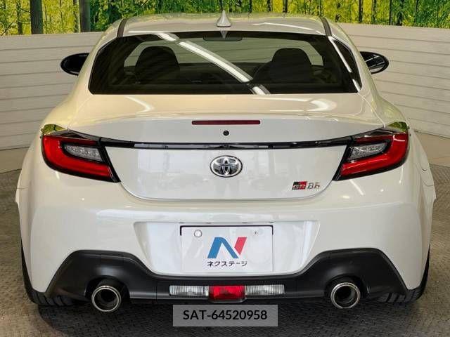 Toyota 86 2022-10 345950-15