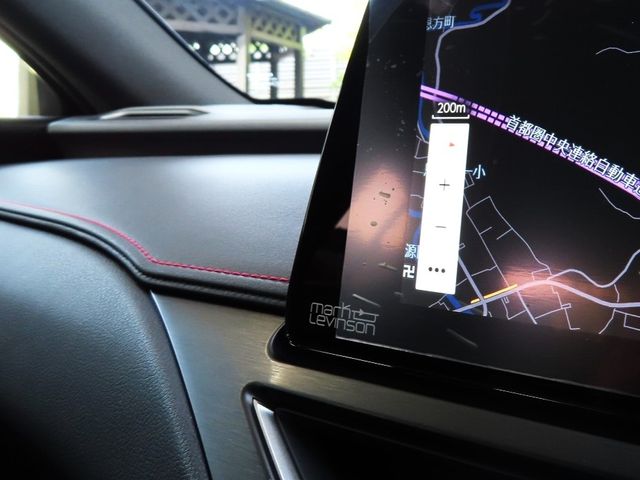 Lexus UX 2023-08 22991-25