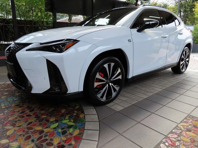 Lexus UX 2023-08 22991-13