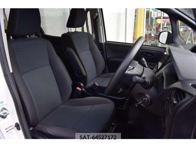 Toyota NOAH 2017-10 212601-5