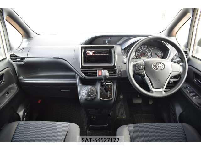Toyota NOAH 2017-10 212601-4