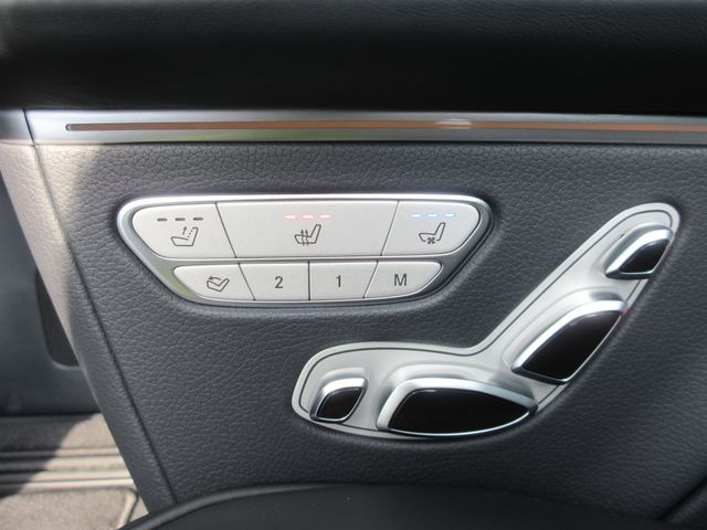 Mercedes Benz V-CLASS 2023-03 27084-12