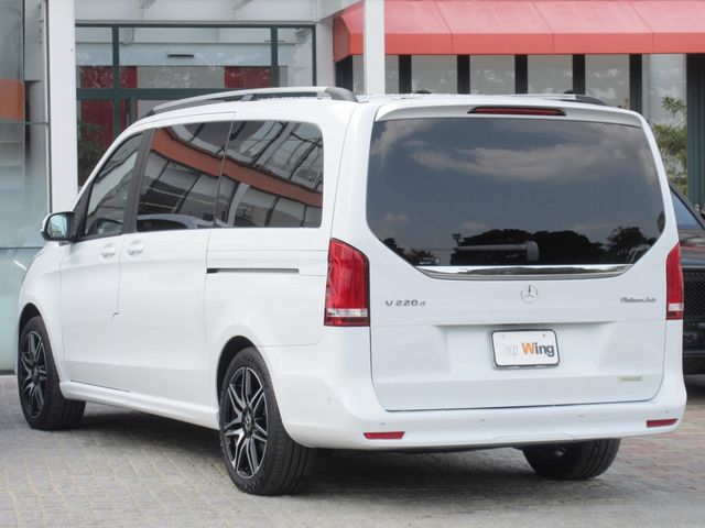 Mercedes Benz V-CLASS 2023-03 27084-7