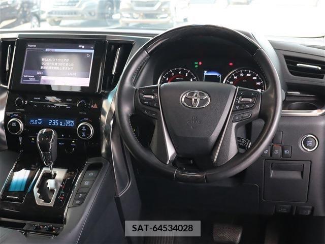 Toyota ALPHARD 2022-11 216438-1