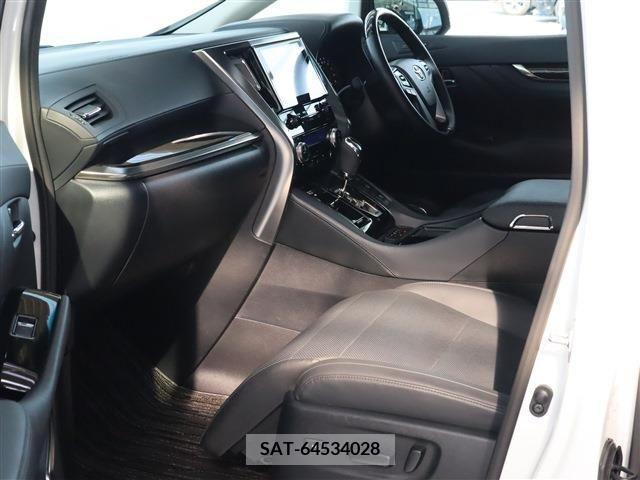 Toyota ALPHARD 2022-11 216438-14