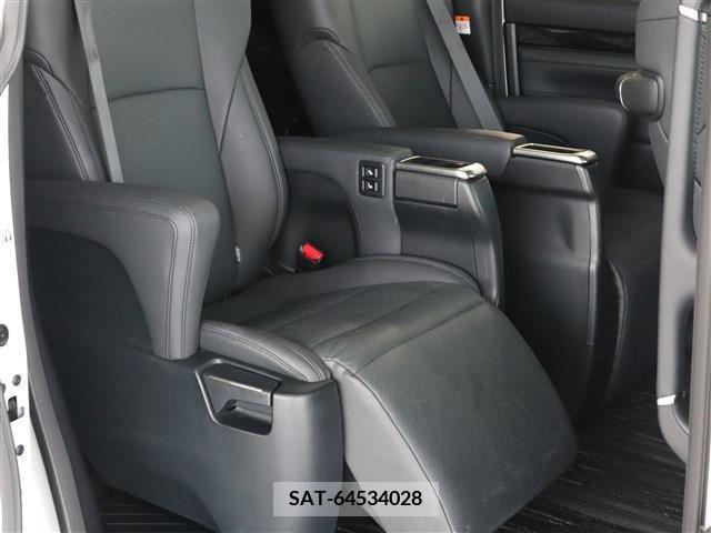 Toyota ALPHARD 2022-11 216438-12