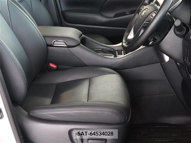 Toyota ALPHARD 2022-11 216438-11