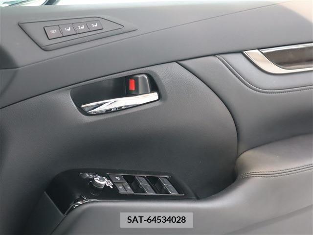 Toyota ALPHARD 2022-11 216438-7