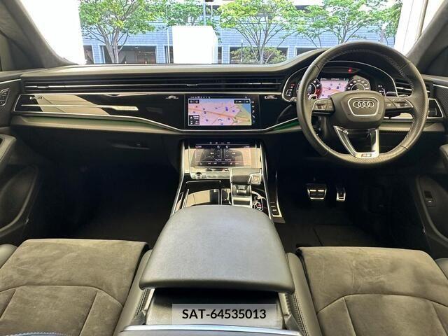 Audi RS Q8 2022-05 261693-7