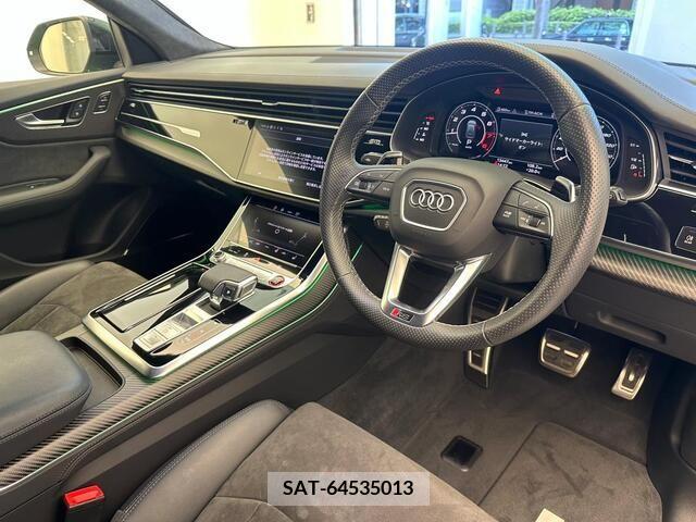 Audi RS Q8 2022-05 261693-8