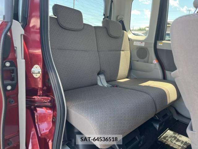 Daihatsu TANTO 2015-12 310158-9
