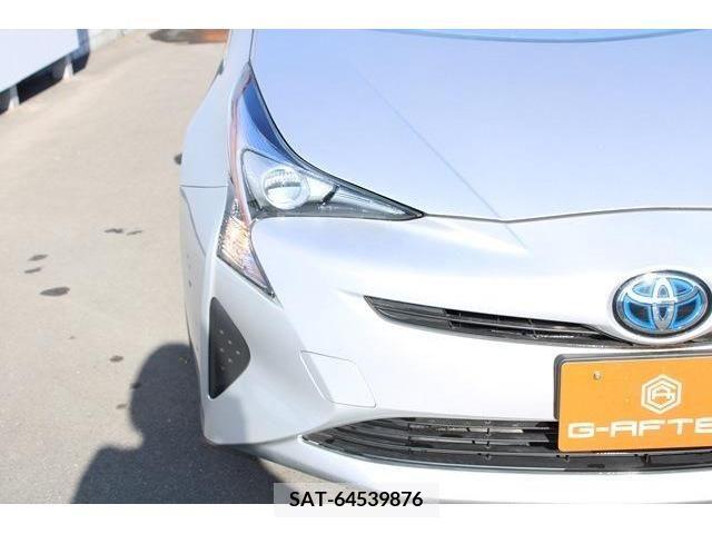 Toyota PRIUS 2017-03 282328-10