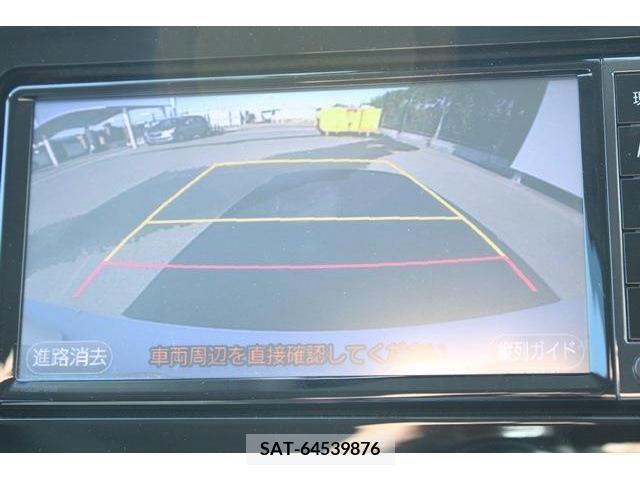 Toyota PRIUS 2017-03 282328-2