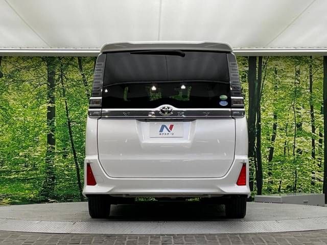 Toyota VOXY 2018-06 18478-18