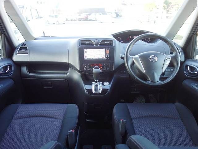 Nissan SERENA 2012-03 2082-6