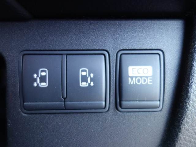 Nissan SERENA 2012-03 2082-11