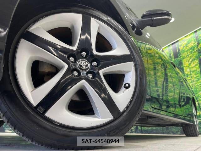 Toyota PRIUS 2016-05 366484-12
