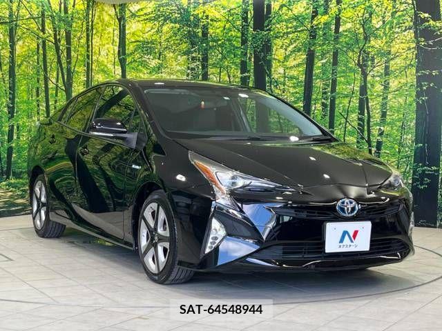 Toyota PRIUS 2016-05 366484-15
