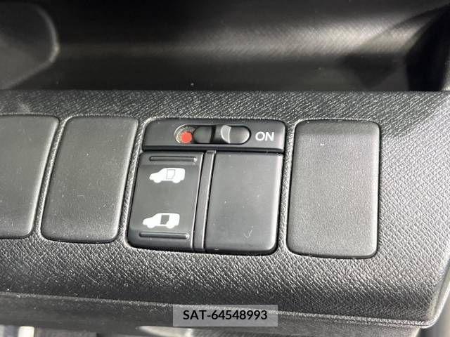 Honda STEP WGN 2012-01 368855-3