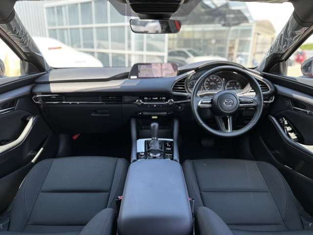Mazda MAZDA3 2021-12 8667-1
