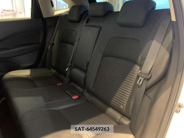 Nissan AURA 2022-10 302585-18