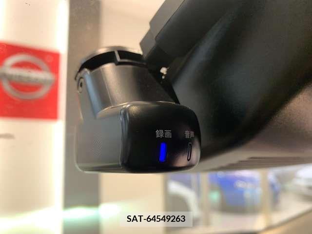 Nissan AURA 2022-10 302585-5