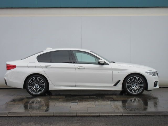 Bmw 5 SERIES 2019-02 17490-4