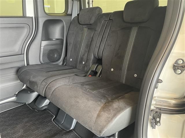 Honda N BOX CUSTOM 2023-03 781-28
