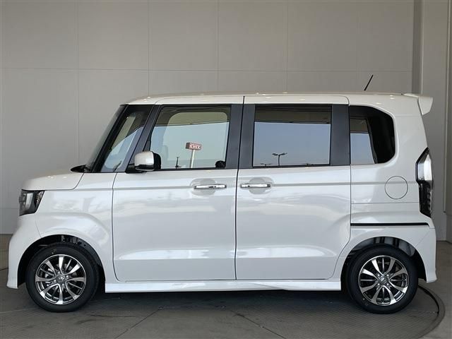 Honda N BOX CUSTOM 2023-03 781-13