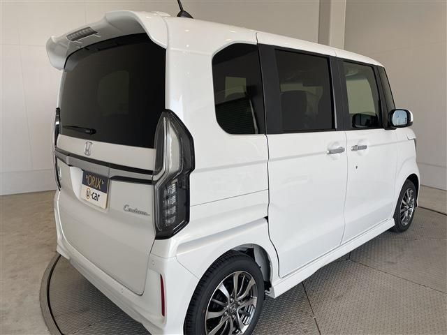 Honda N BOX CUSTOM 2023-03 781-23
