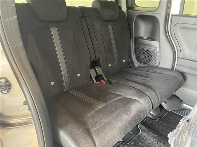Honda N BOX CUSTOM 2023-03 781-27