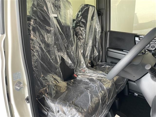 Honda N BOX CUSTOM 2023-03 781-25
