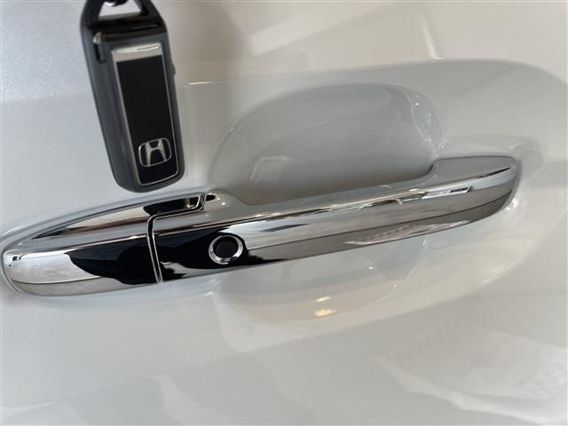 Honda N BOX CUSTOM 2023-03 781-21