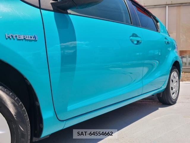 Toyota AQUA 2018-05 291792-5