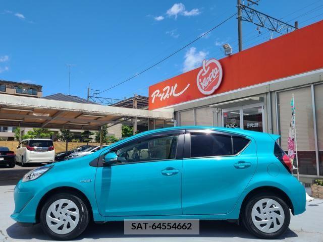 Toyota AQUA 2018-05 291792-6
