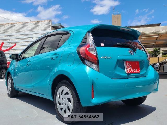 Toyota AQUA 2018-05 291792-7