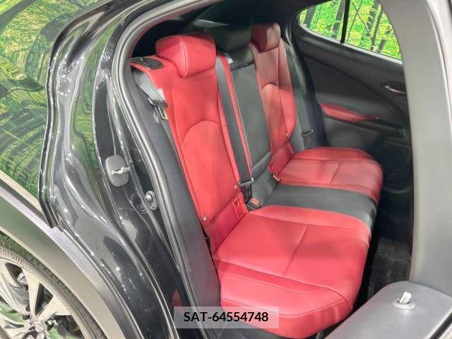 Lexus UX 2021-07 276981-8