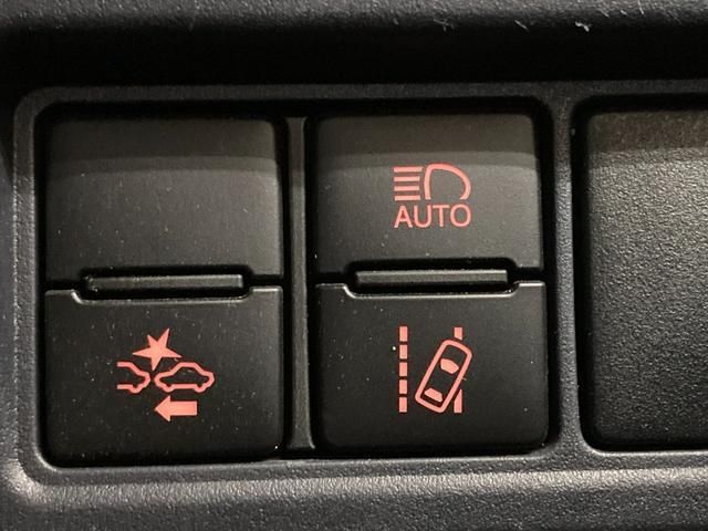 Toyota VOXY 2016-02 191943-8