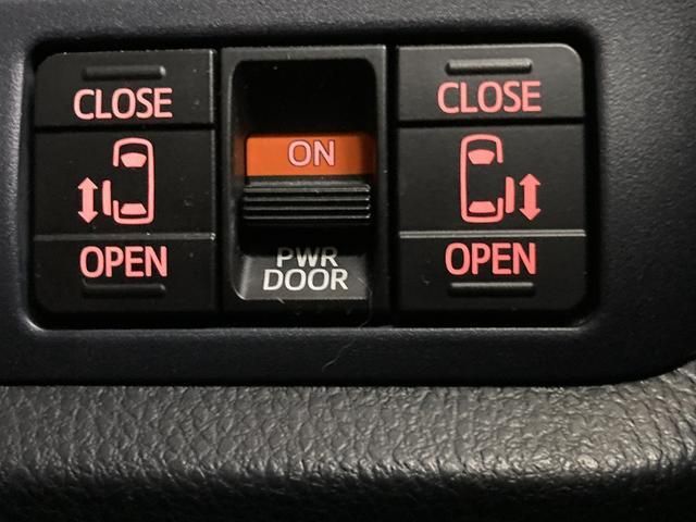 Toyota VOXY 2016-02 191943-6