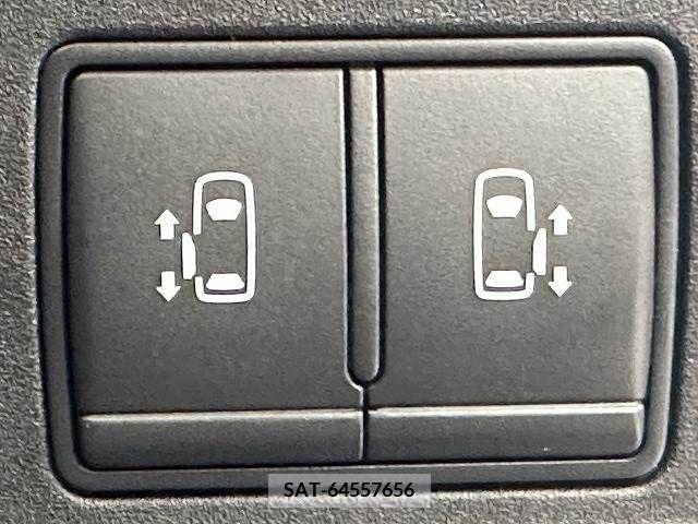 Nissan SERENA 2019-05 336696-8