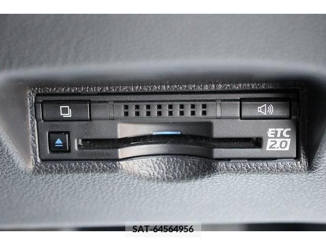 Toyota PRIUS PHV 2017-06 322577-5