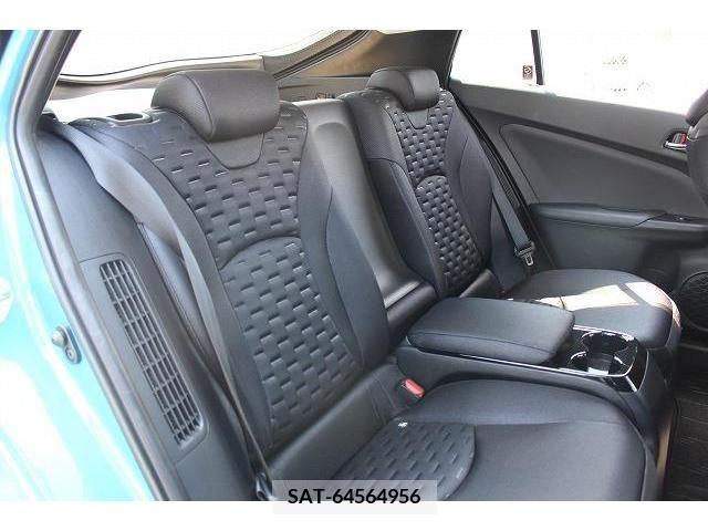Toyota PRIUS PHV 2017-06 322577-15