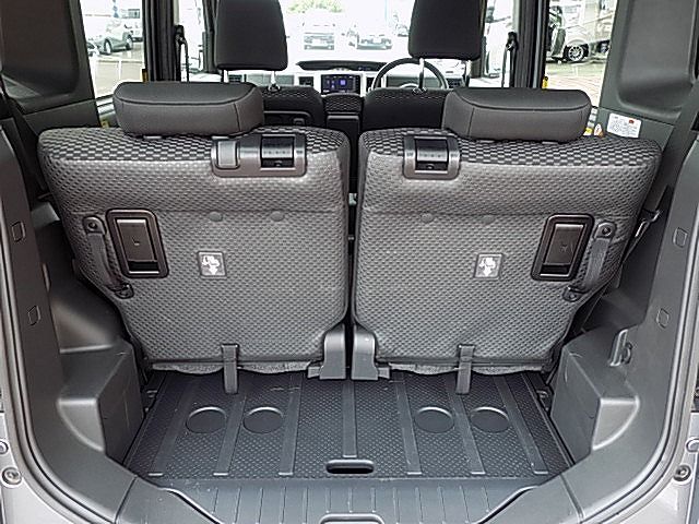 Toyota Pixis Mega 2019-09 23284-21