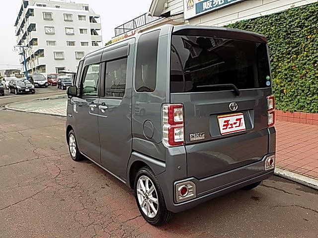 Toyota Pixis Mega 2019-09 23284-8